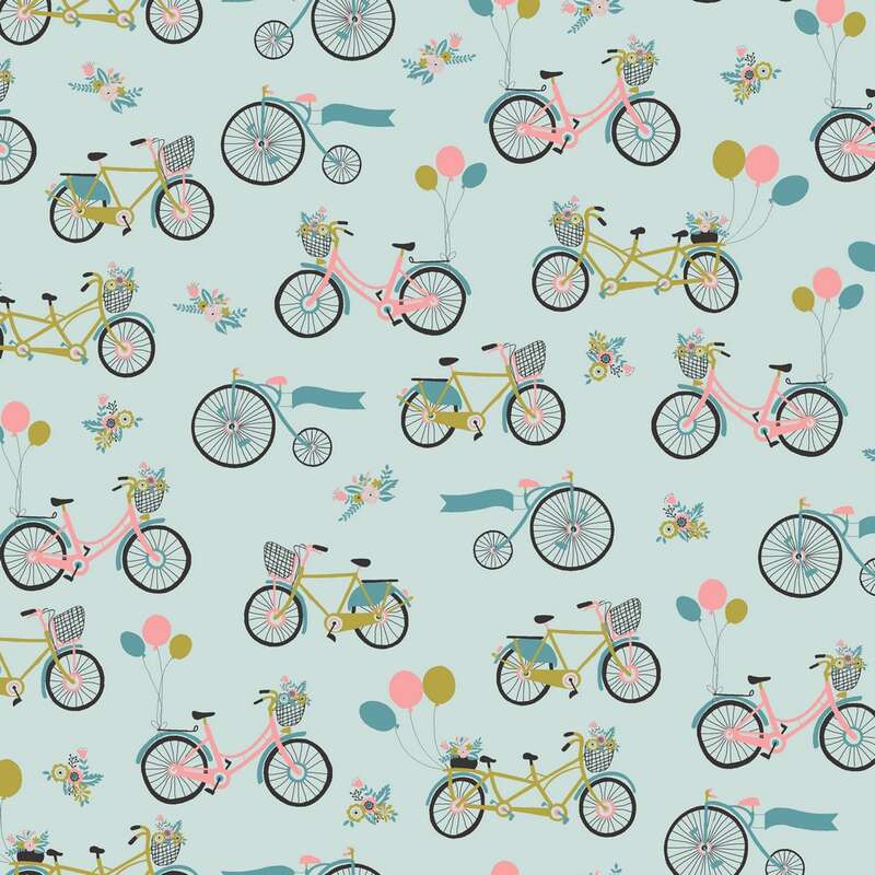 Vente de tissu Patchwork  Jolis vélos multicolores fond vert tendre à prix Discount