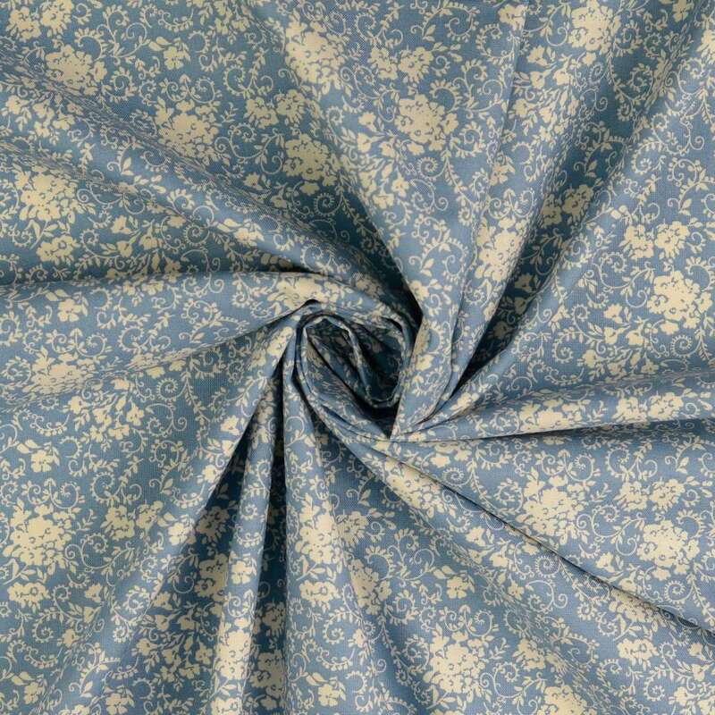 Vente de tissu Patchwork  fleur écru sur fond bleu à prix Discount